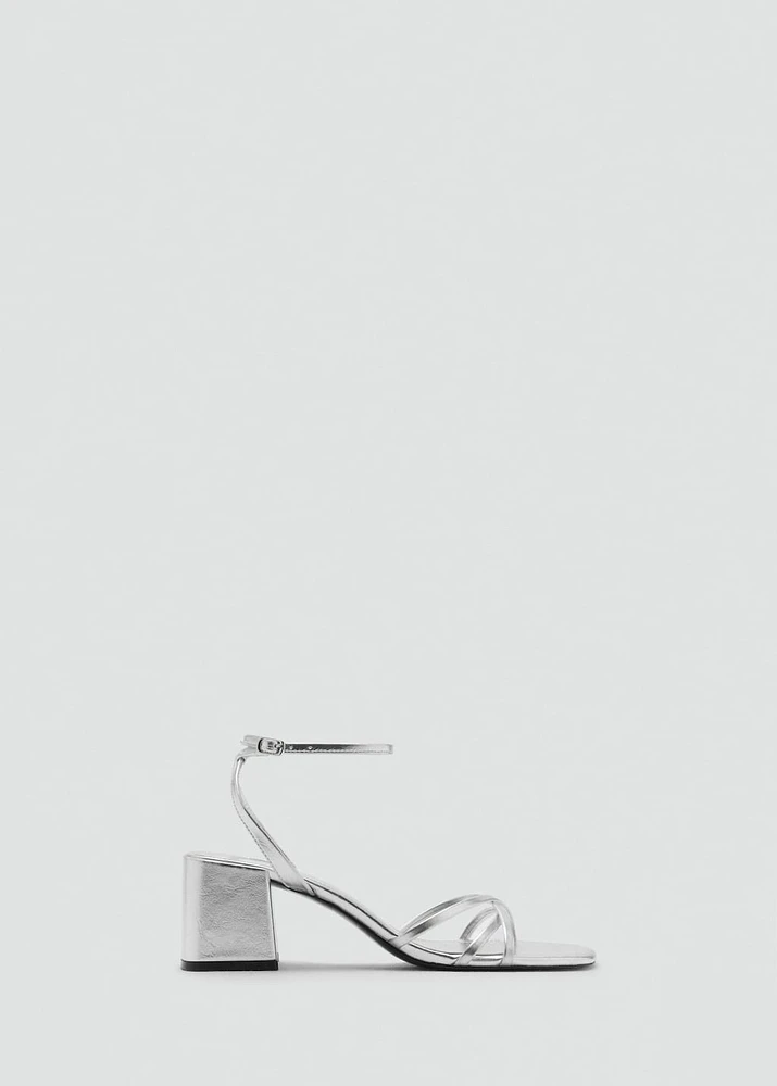 Crossed strap heeled sandal