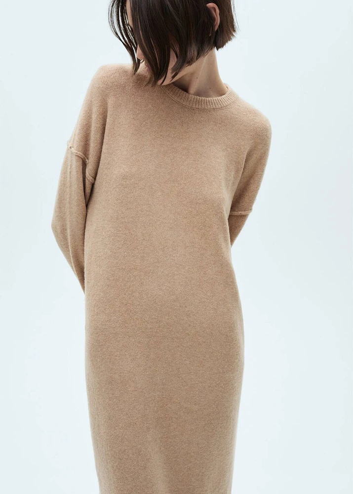 Knitted dress with ribbed finishes