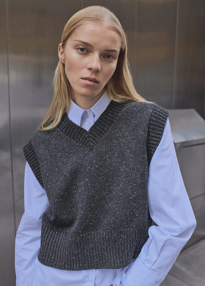 V-neck knitted gilet