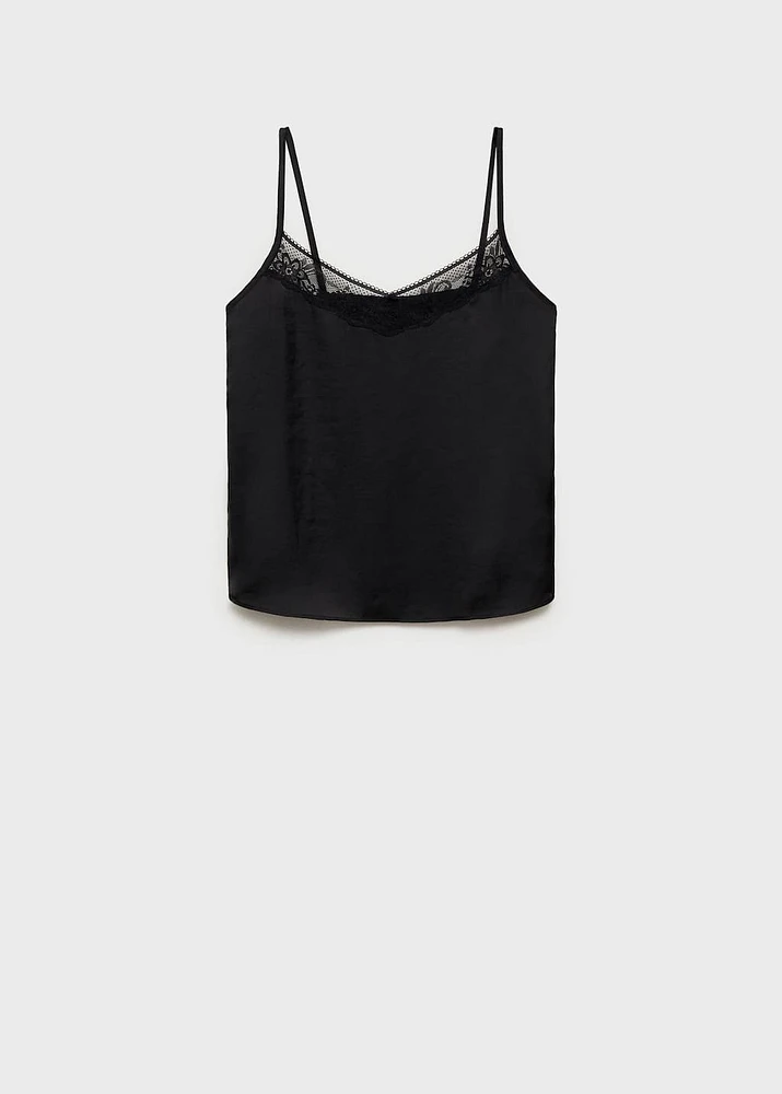Openwork detail top
