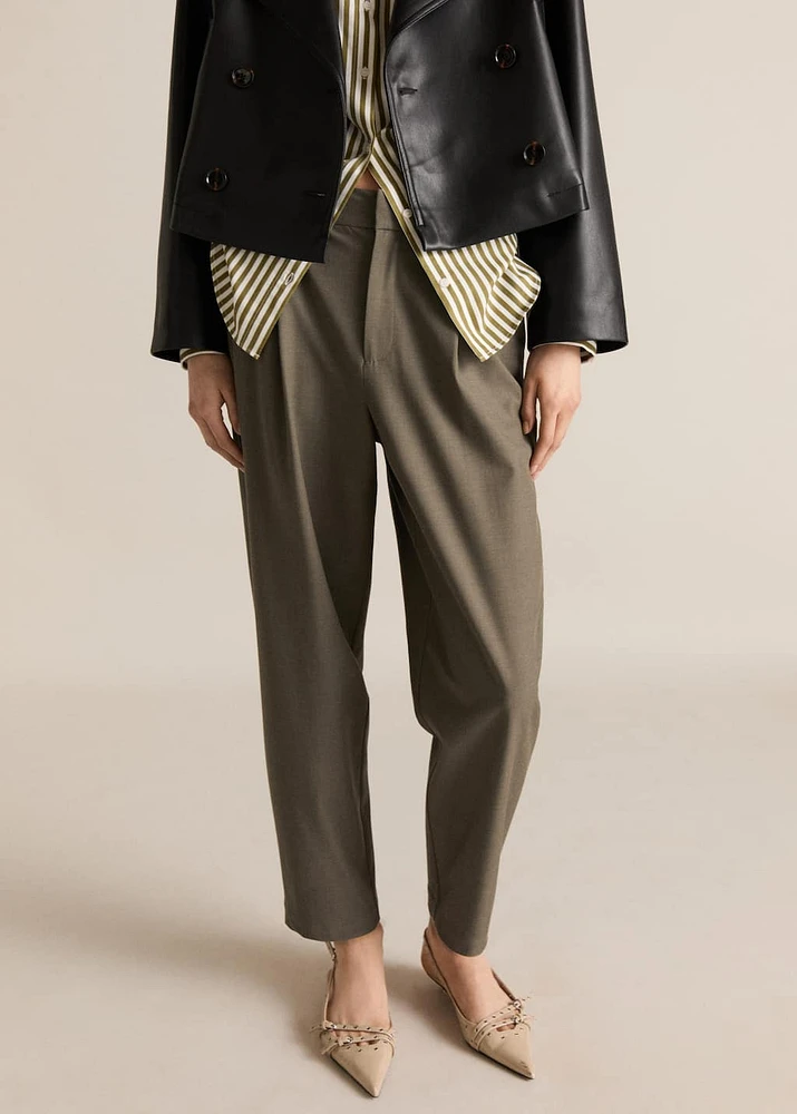 Straight mid-rise pants