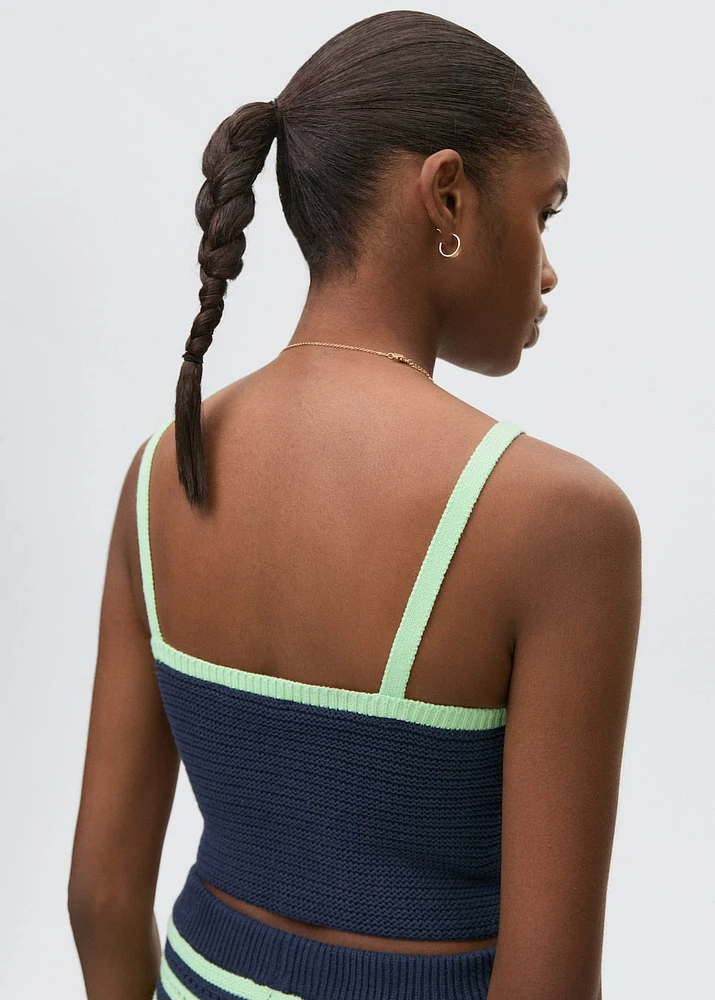 Contrasting crochet top