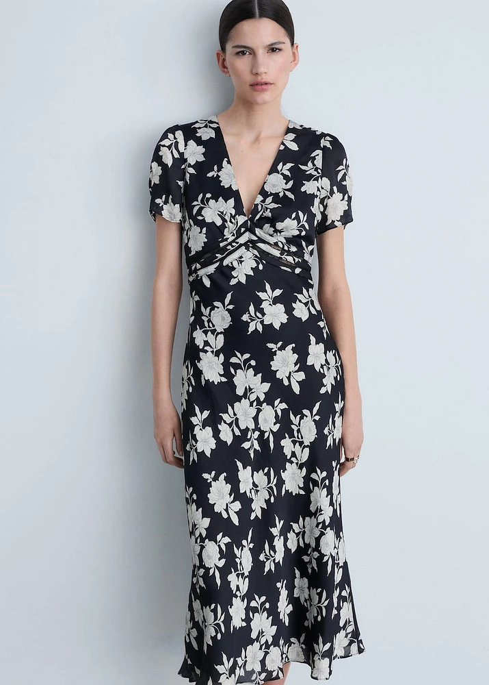 Floral-print flared dress