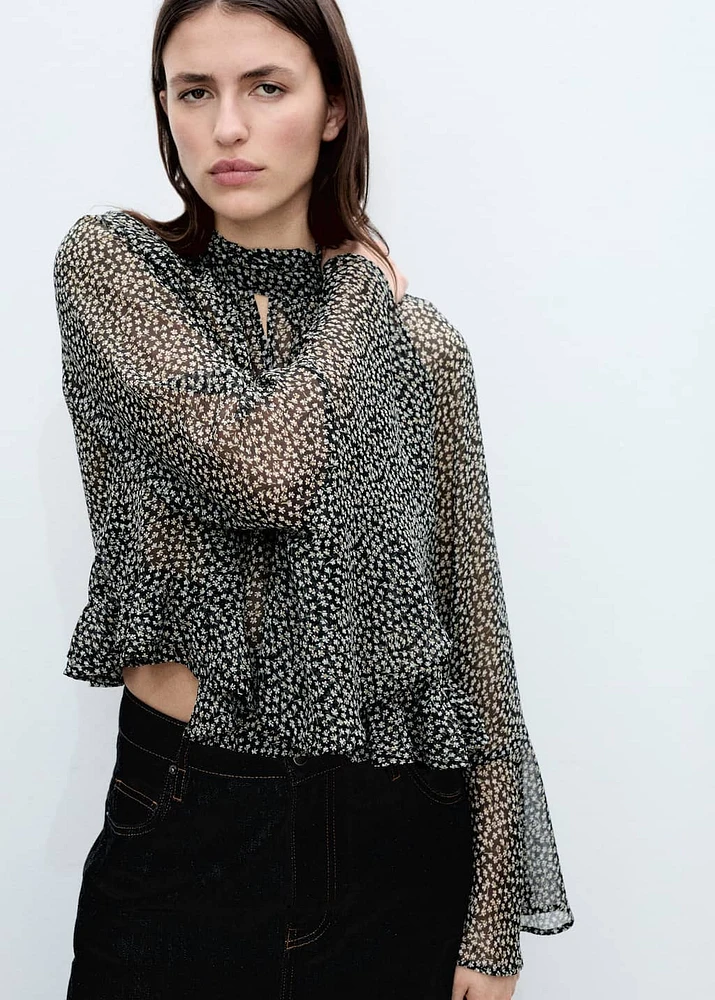 Floral-print blouse with ruffles