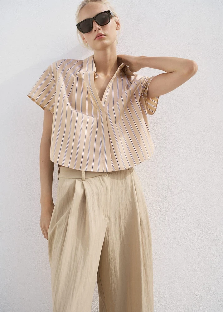 Short sleeve striped shirt