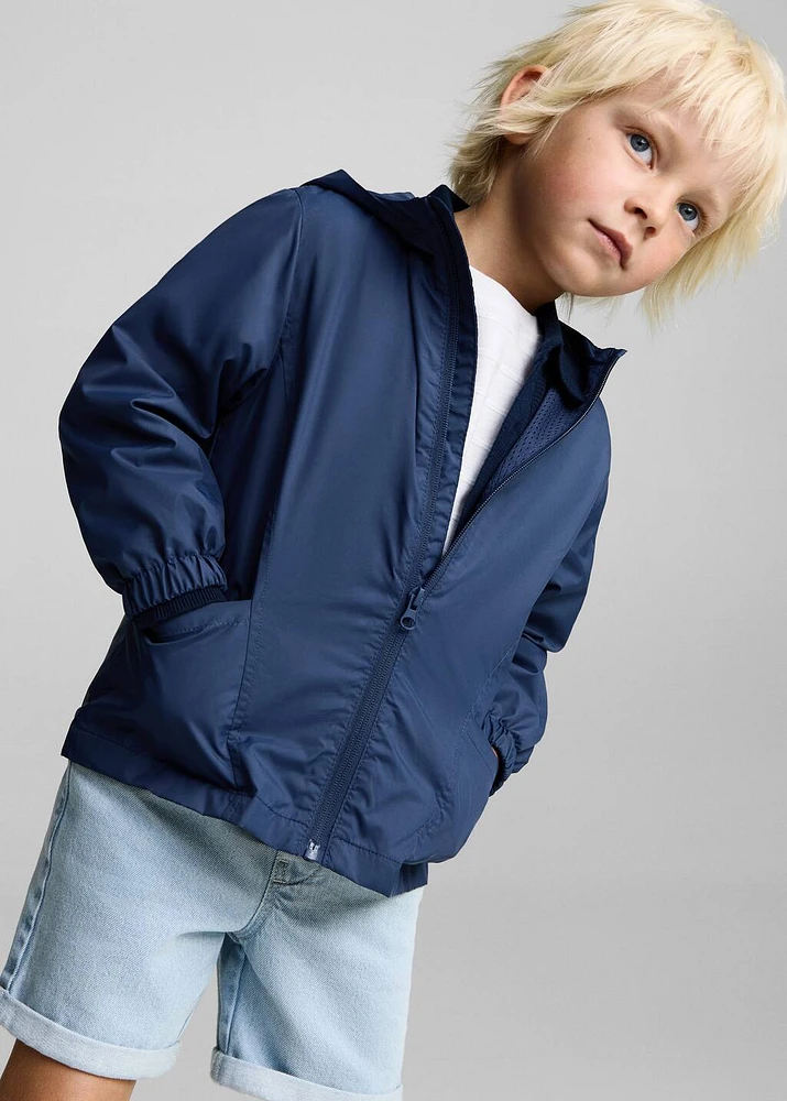 Hooded water-repellent parka