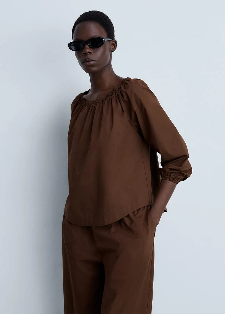 Cotton blouse with gathered neck