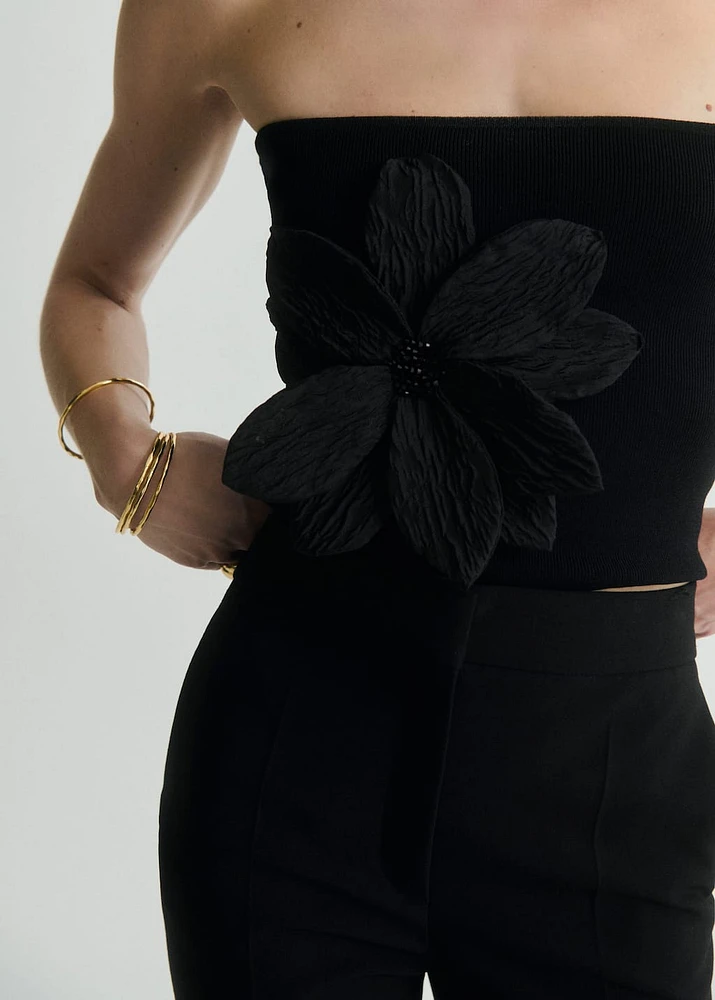 Maxi-flower knitted top with straps