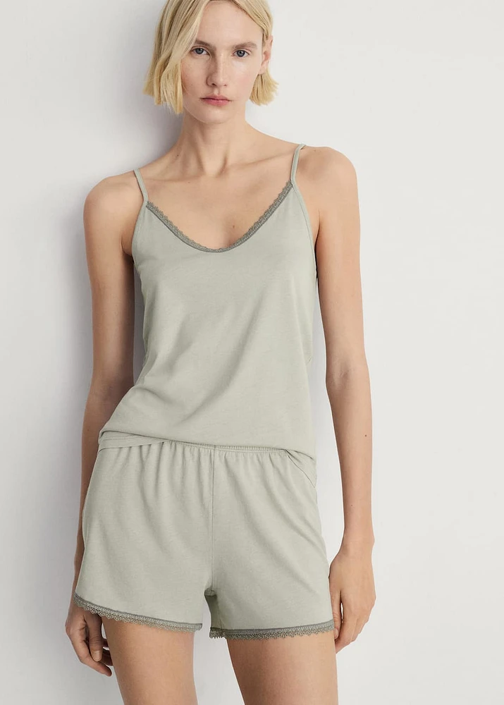 Cotton pajama top with lace contrast