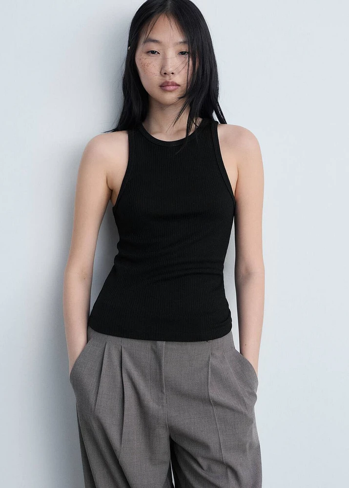 Fine ribbed knit top