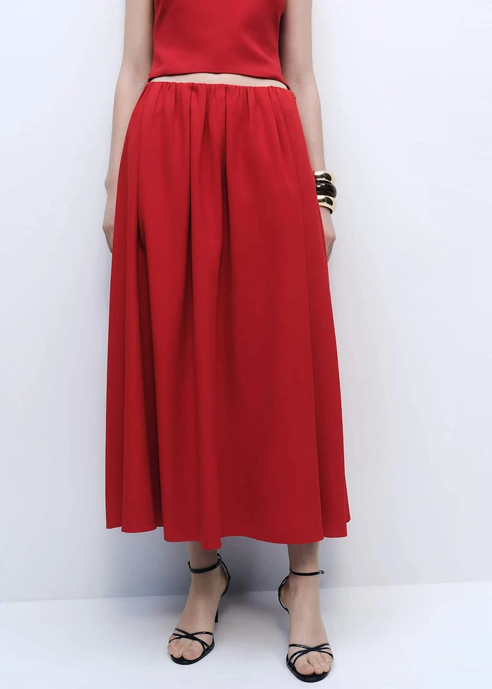 Long skirt with gathered waist