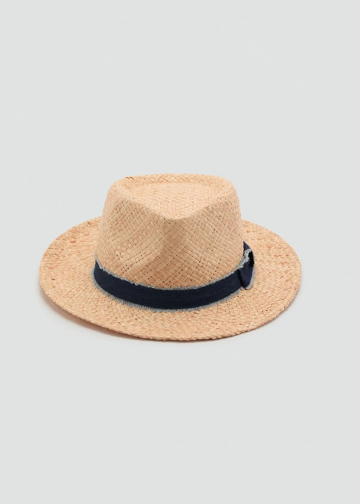 Raffia hat with denim bow