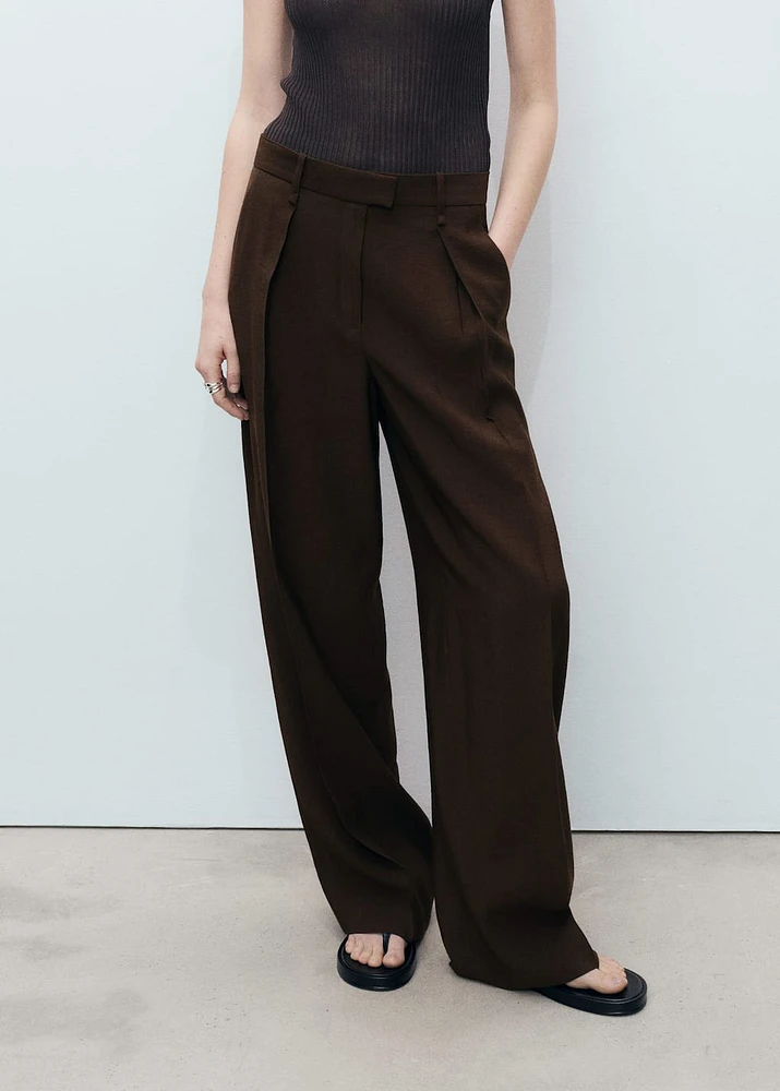Wide leg pleated pants