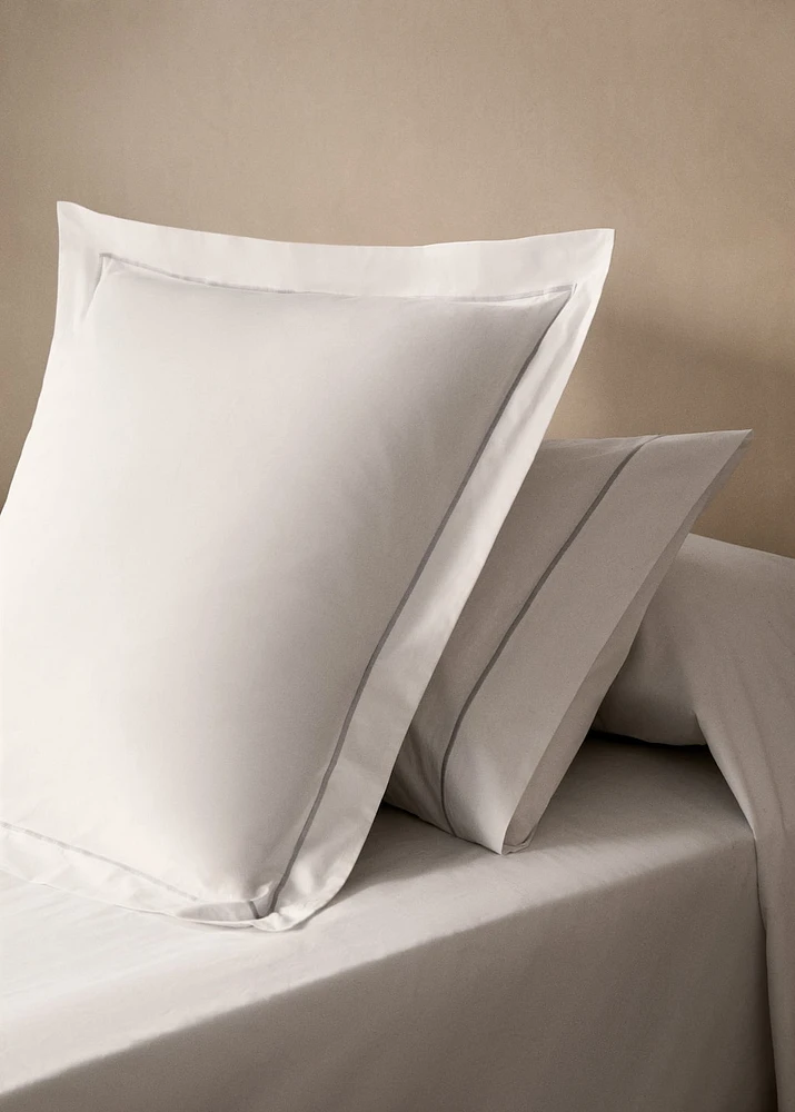 Two cotton percale pillowcases with scalloped detail 60x60 cm