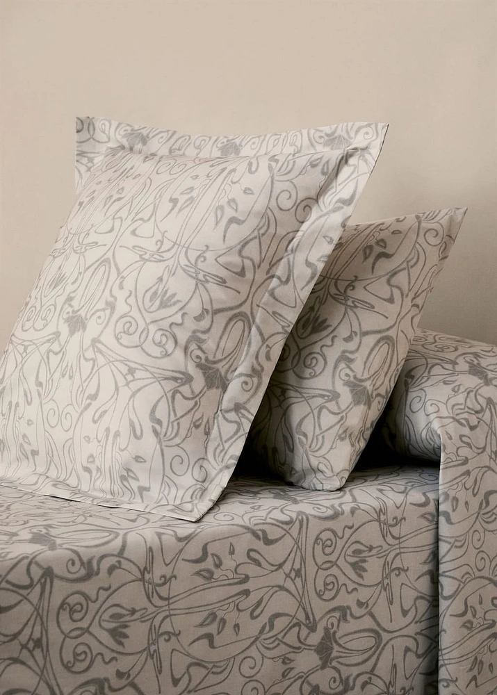 Two cotton percale ornamental-print pillowcases 60x60 cm