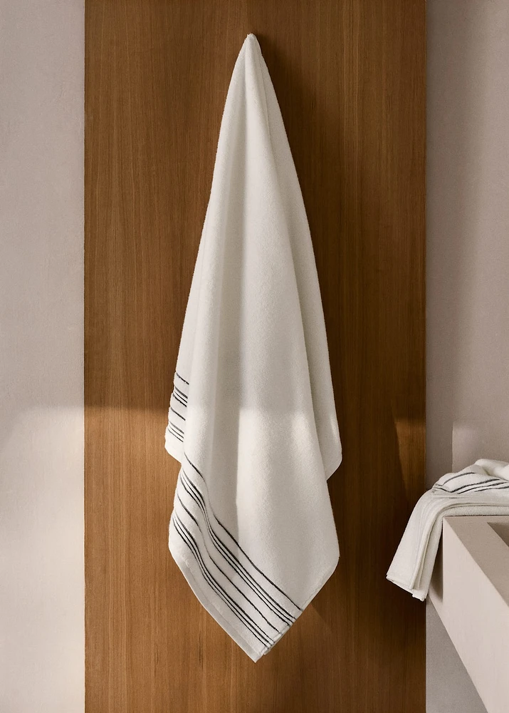 Bath towel with striped trim