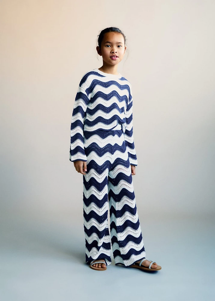 Zig-zag openwork knitted sweater