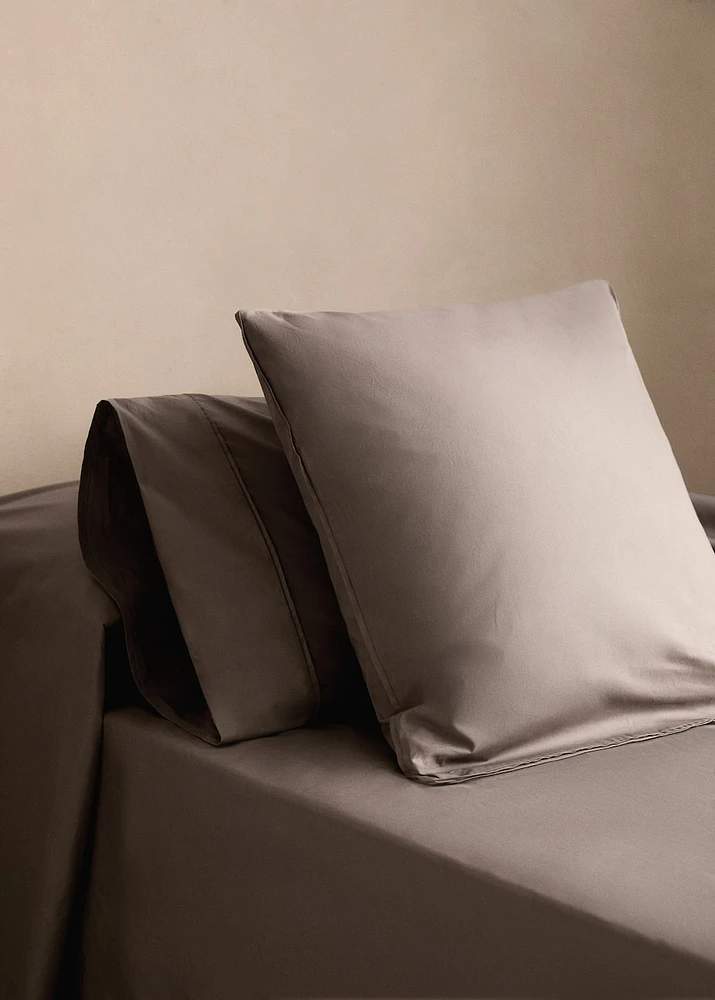 Two 300-thread count cotton percale pillowcases 50x75 cm