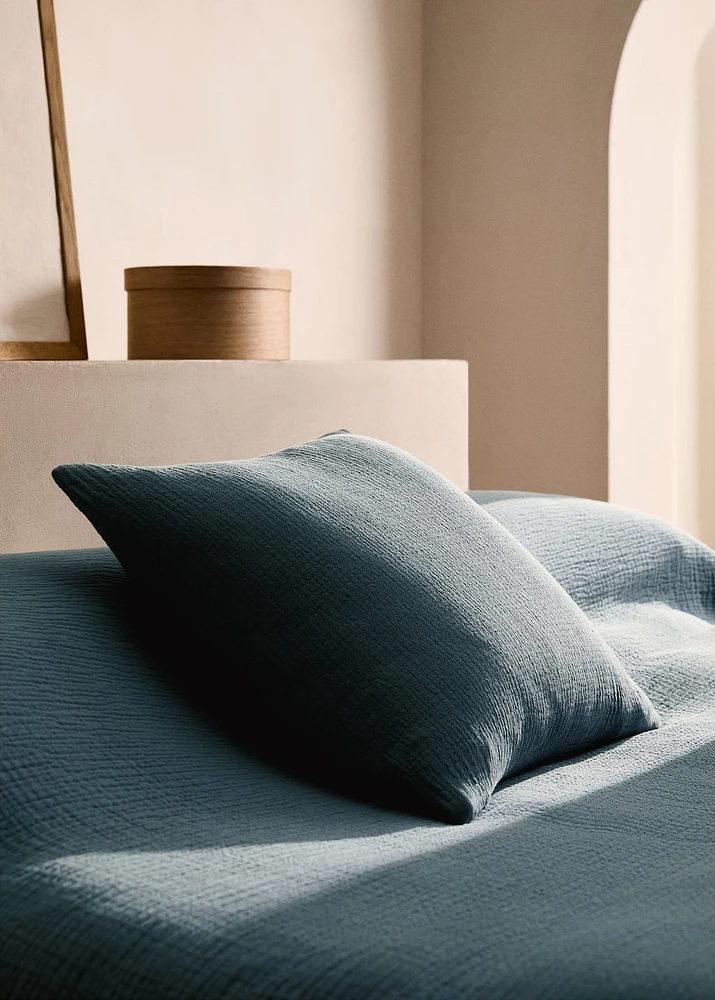 BED CUSHION CAS