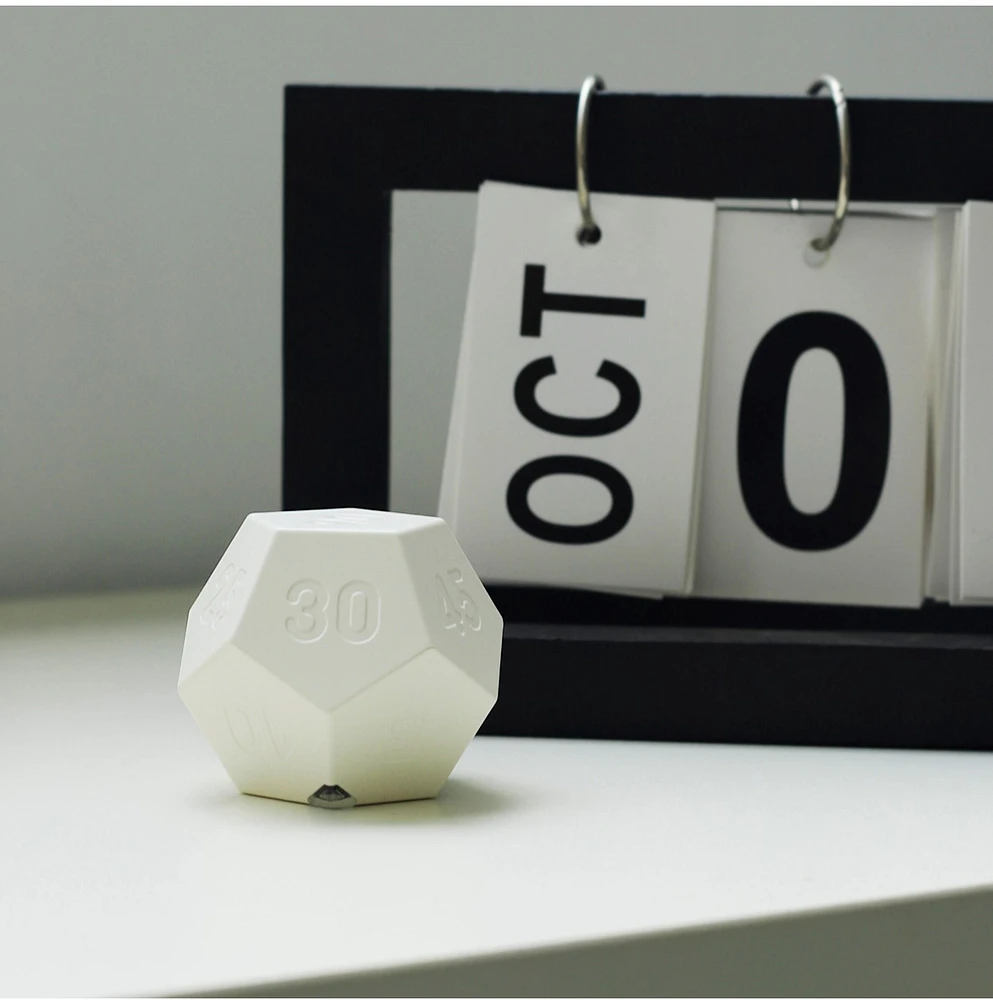 Biogenik Countdown Dodecahedron Timer (D-12) – One Variation Chosen at Random