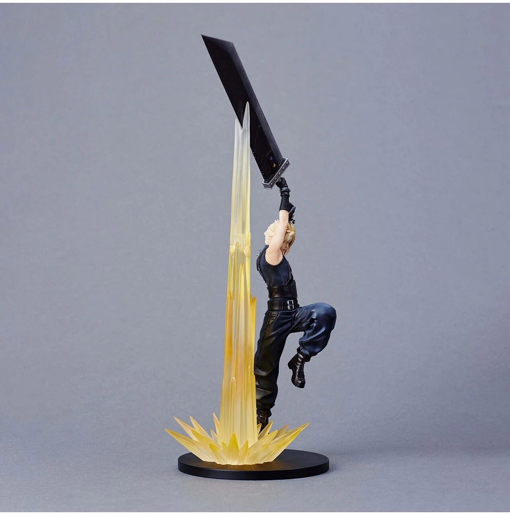 Final Fantasy VII Rebirth Statuette - Cloud Strife 