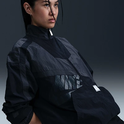 Nike Sportswear Women's Oversized Woven Jacket