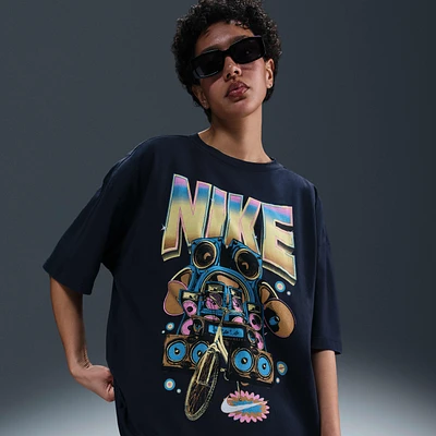 Nike Sportswear Women's Oversized Short-Sleeve T-Shirt