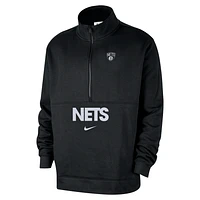 Brooklyn Nets Club Courtside Men's Nike NBA 1/2-Zip Top