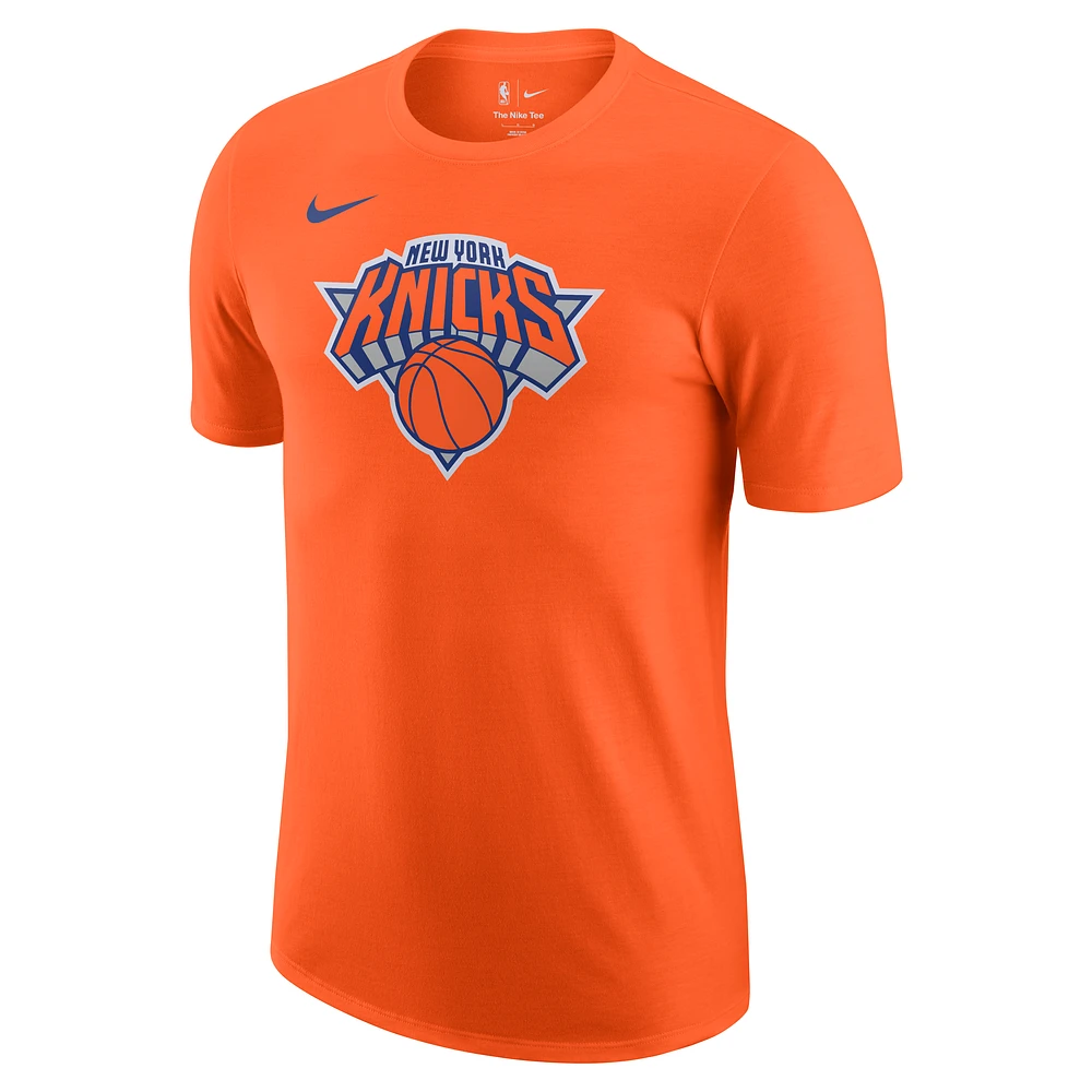 New York Knicks Essential Men's Nike NBA T-Shirt