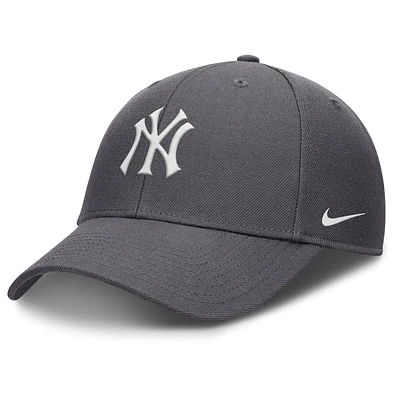 New York Yankees Club Men's Nike Dri-FIT MLB Adjustable Hat