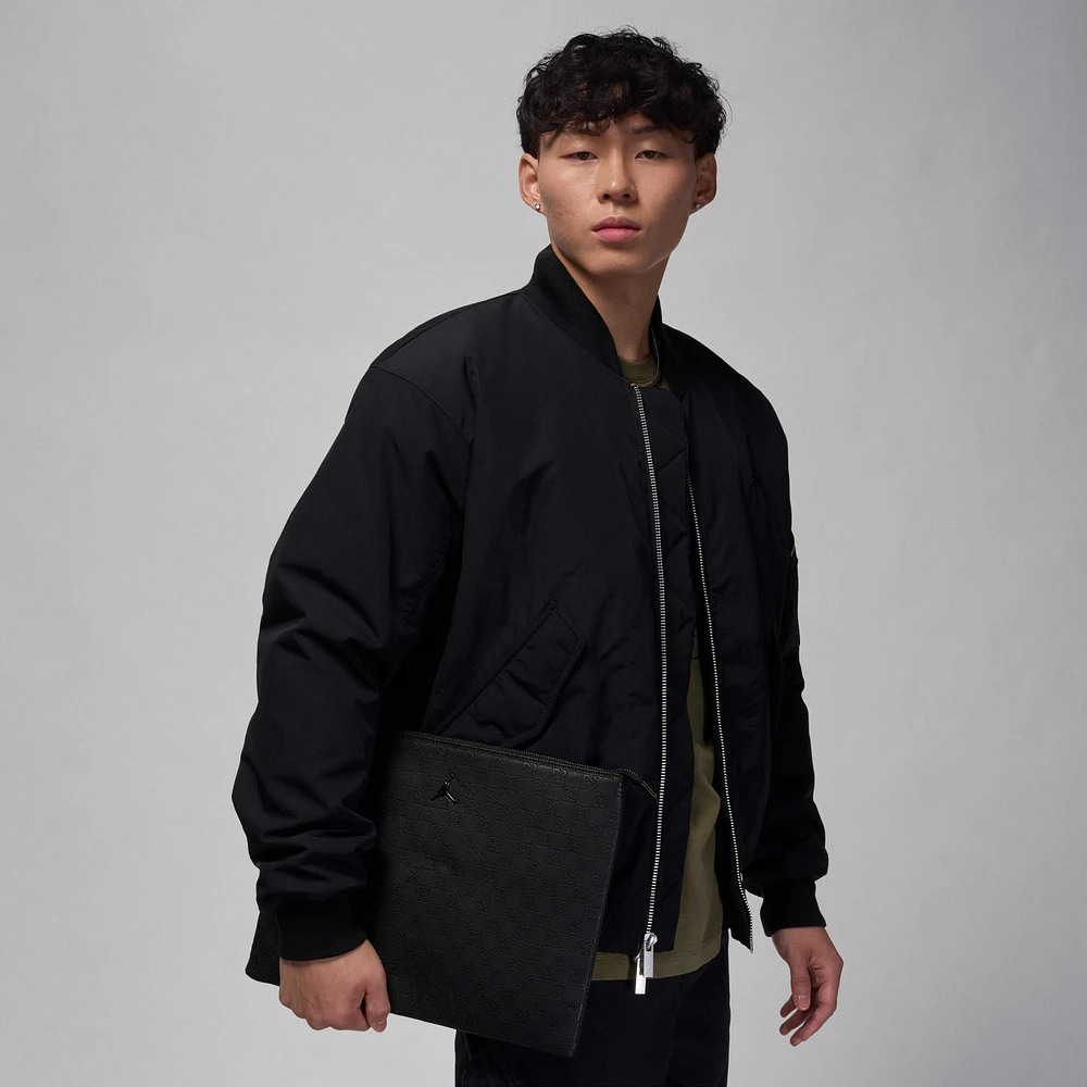 Jordan Monogram Pouch (1 L)