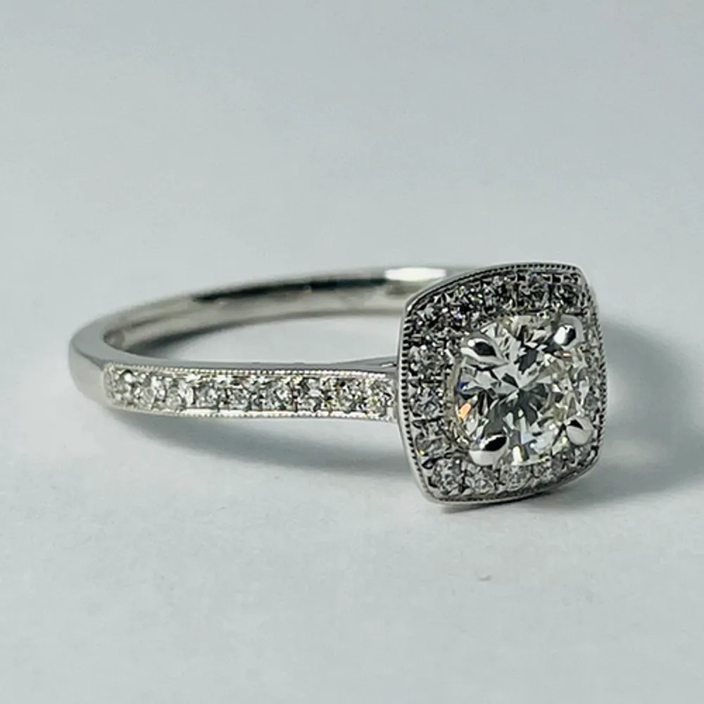 18kt White Gold Diamond Halo Engagement Ring