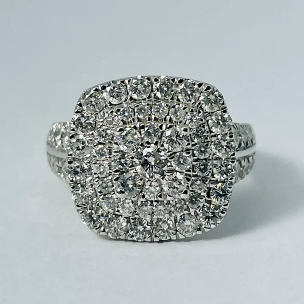 14kt White Gold 2.00ctw Diamond Double Halo Engagement Ring