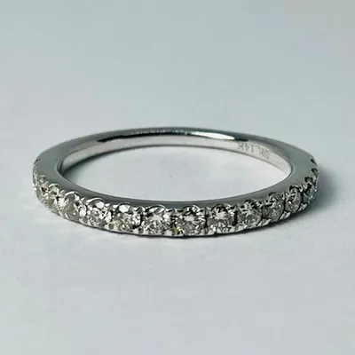 18kt White Gold Diamond Band, 0.50ctw