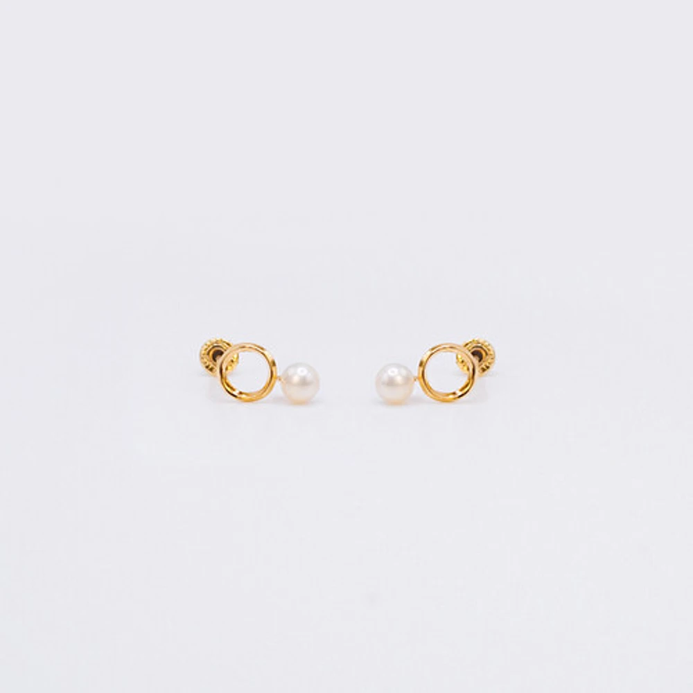 Circle Pearl Twist on Studs