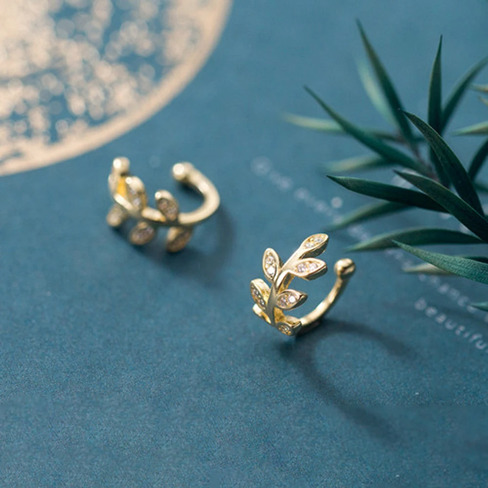 Leafy Gem Cuff