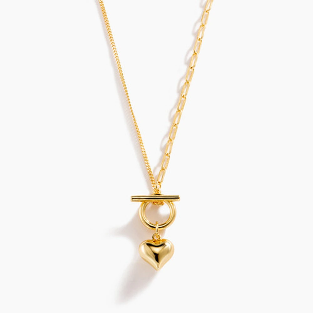 Gold Front Closure Necklace With Heart