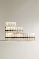 STRIPED TEXTURED BATH TOWEL