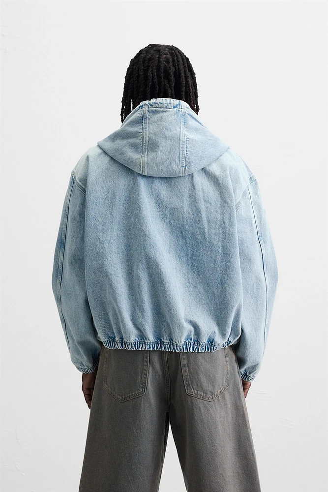 VESTE EN DENIM À CAPUCHE