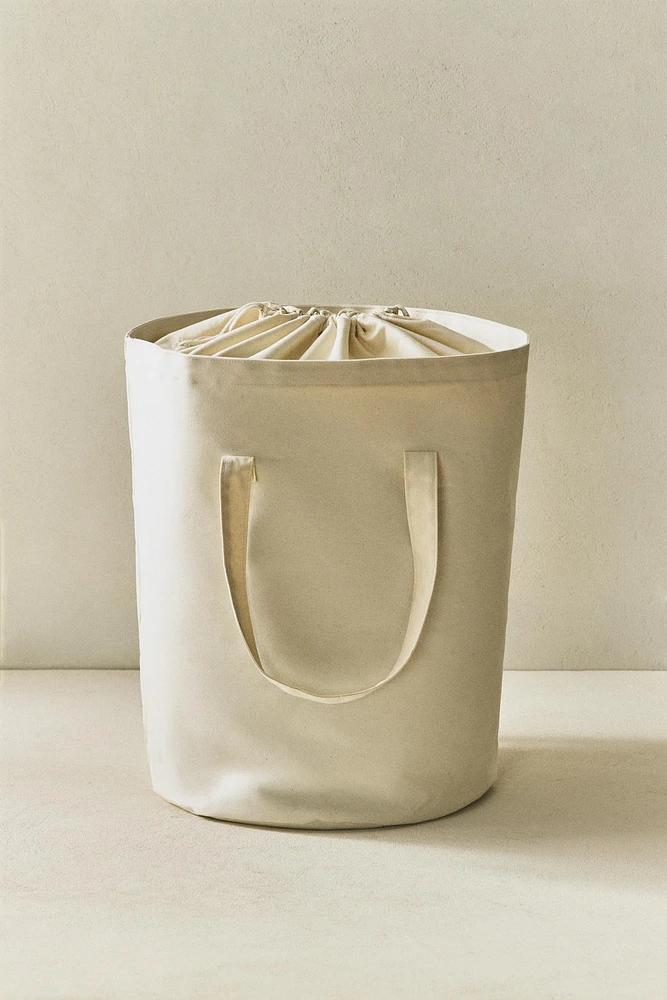 ROUND LAUNDRY HAMPER WITH HANDLES