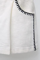 CONTRAST EMBROIDERY DENIM BERMUDA SHORTS
