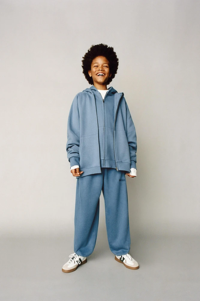 PANTALON DE JOGGING BRODÉ