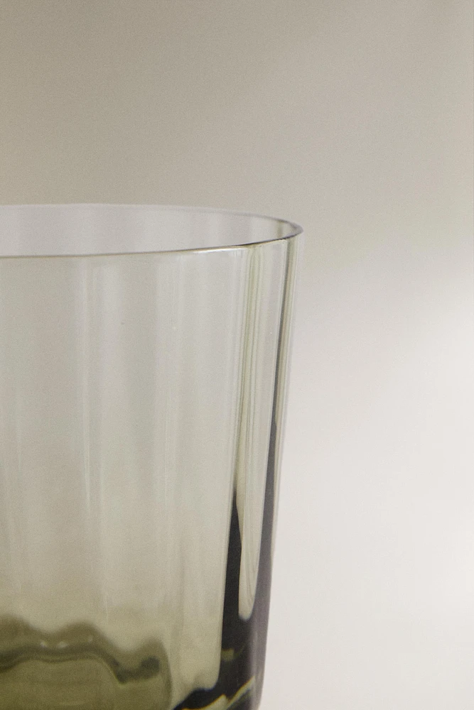 GLASS TUMBLER WITH LINE DESIGN