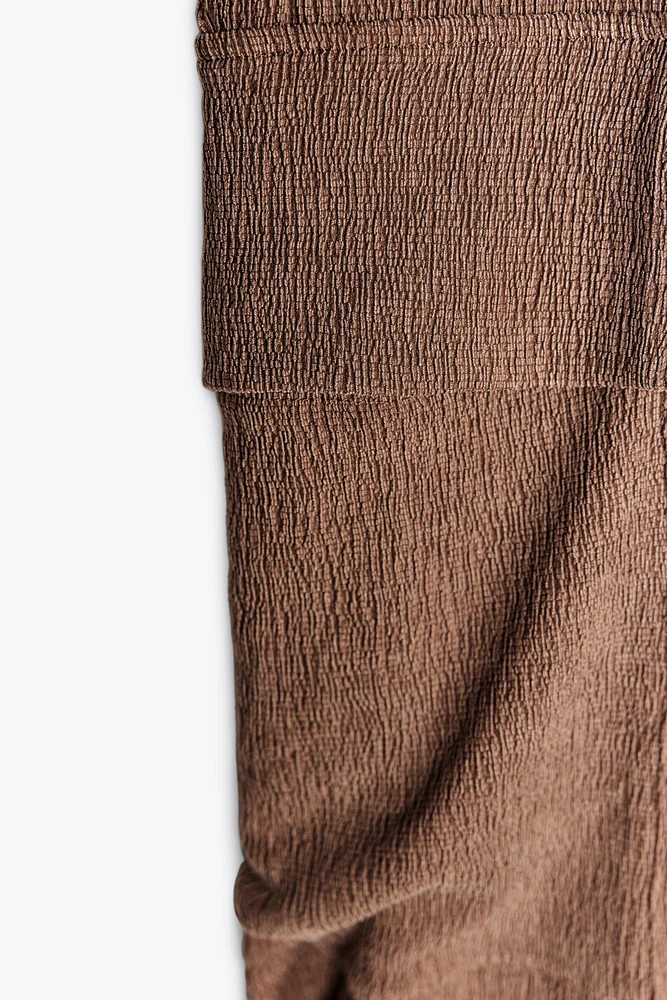 TEXTURED CARGO PANTS