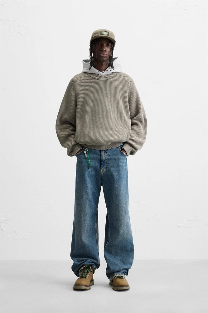 PULL RELAXED FIT STRUCTURÉ