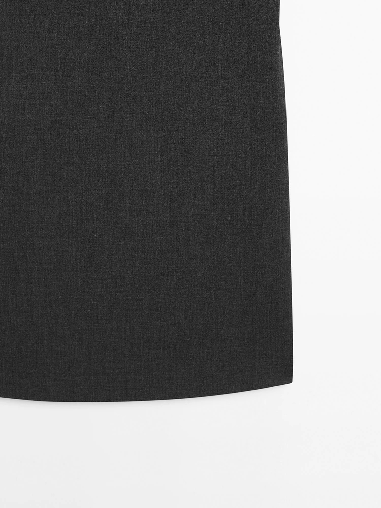 Robe courte à bretelles
