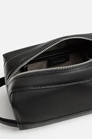 PLAIN TOILETRY BAG