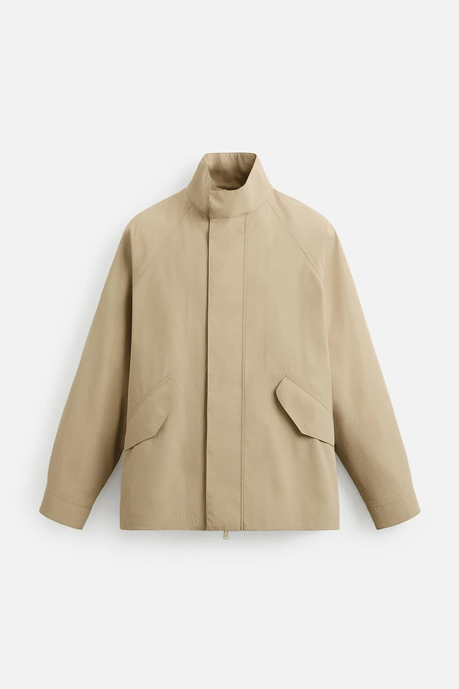 LIGHTWEIGHT WATER REPELLENT PARKA