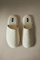 CHAUSSONS TISSU ÉPONGE LISERÉ