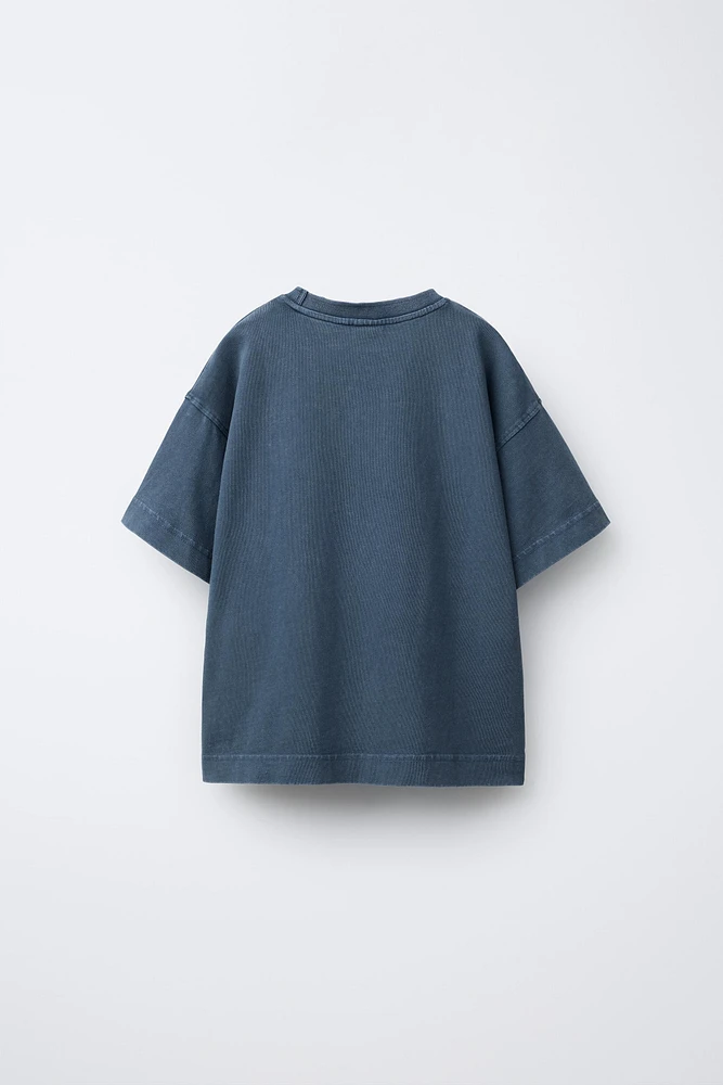 T-SHIRT ÉPAIS EFFET DÉLAVÉ